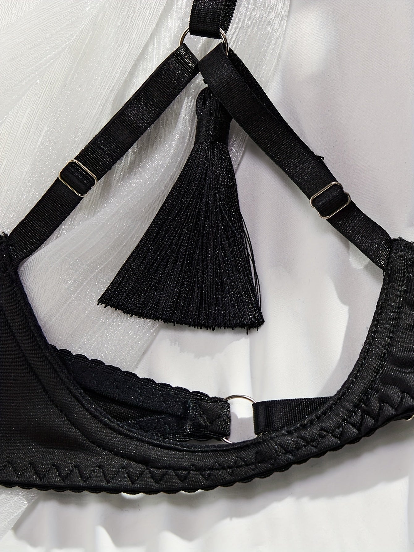 Tassel Fit with Gloves