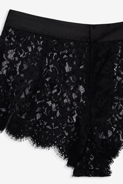 Zeta Lace Short