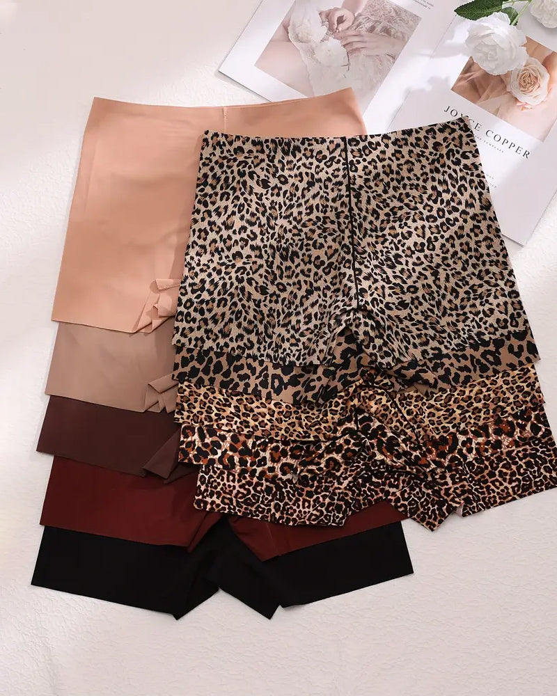 Women's Leopard Print/Solid Seamless Comfortable Breathable Boxer Briefs