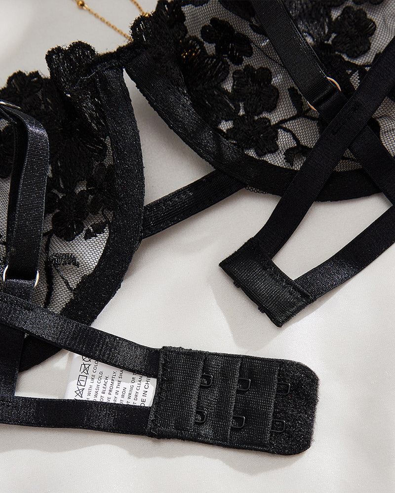 Sexy Flower Embroidered Mesh Lace Gathered Bra Set