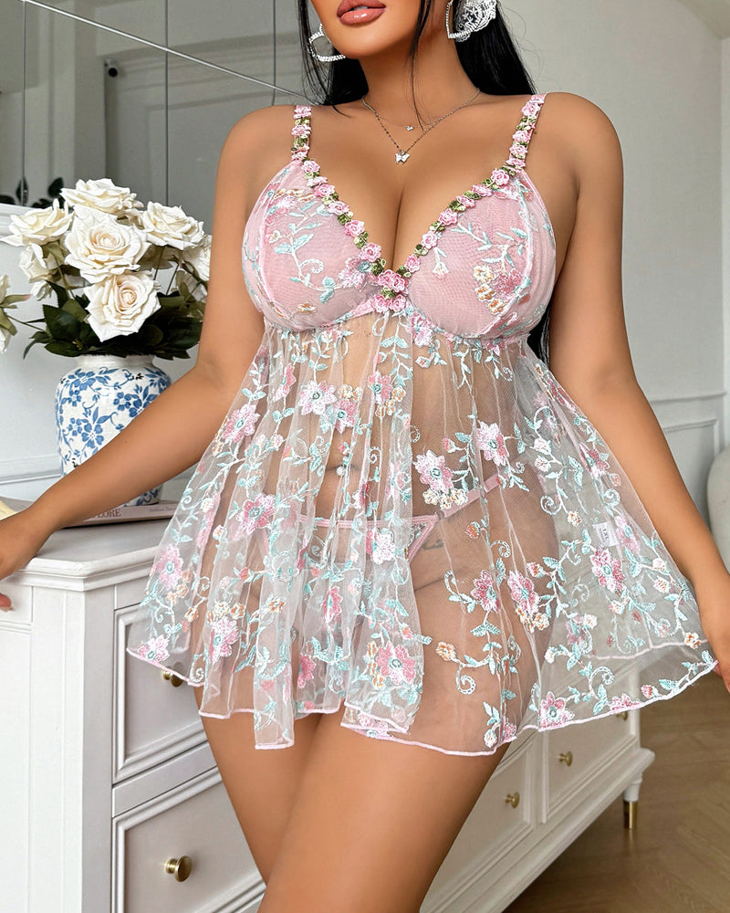 Plus Size Sexy V-neck Floral Sheer Mesh Camisole Nightgown Set